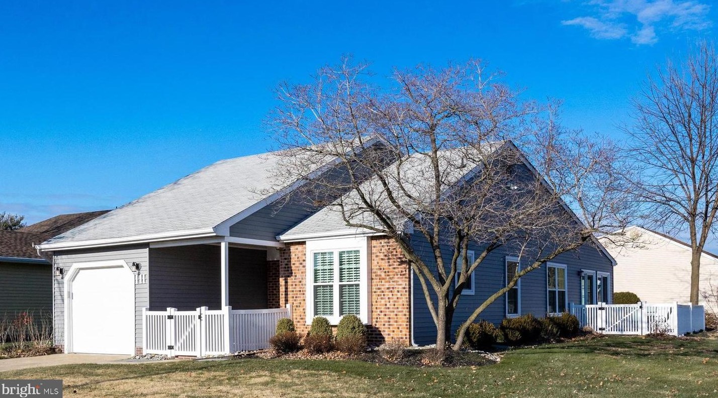 111 Bastian Dr, Mount Laurel, NJ 08054