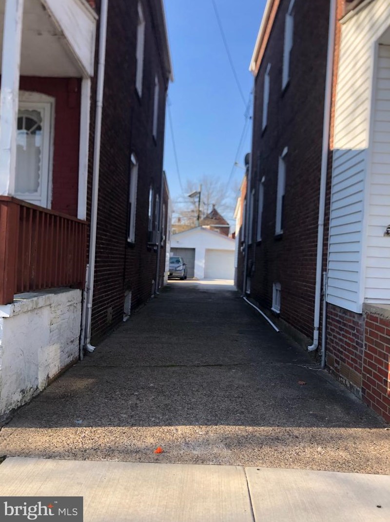 225 4th Ave, Roebling, NJ 08554