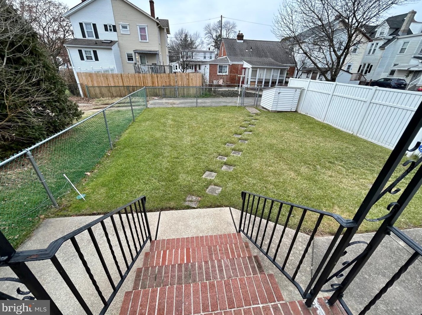 510 Locust Ave, Burlington, NJ 08016-4512