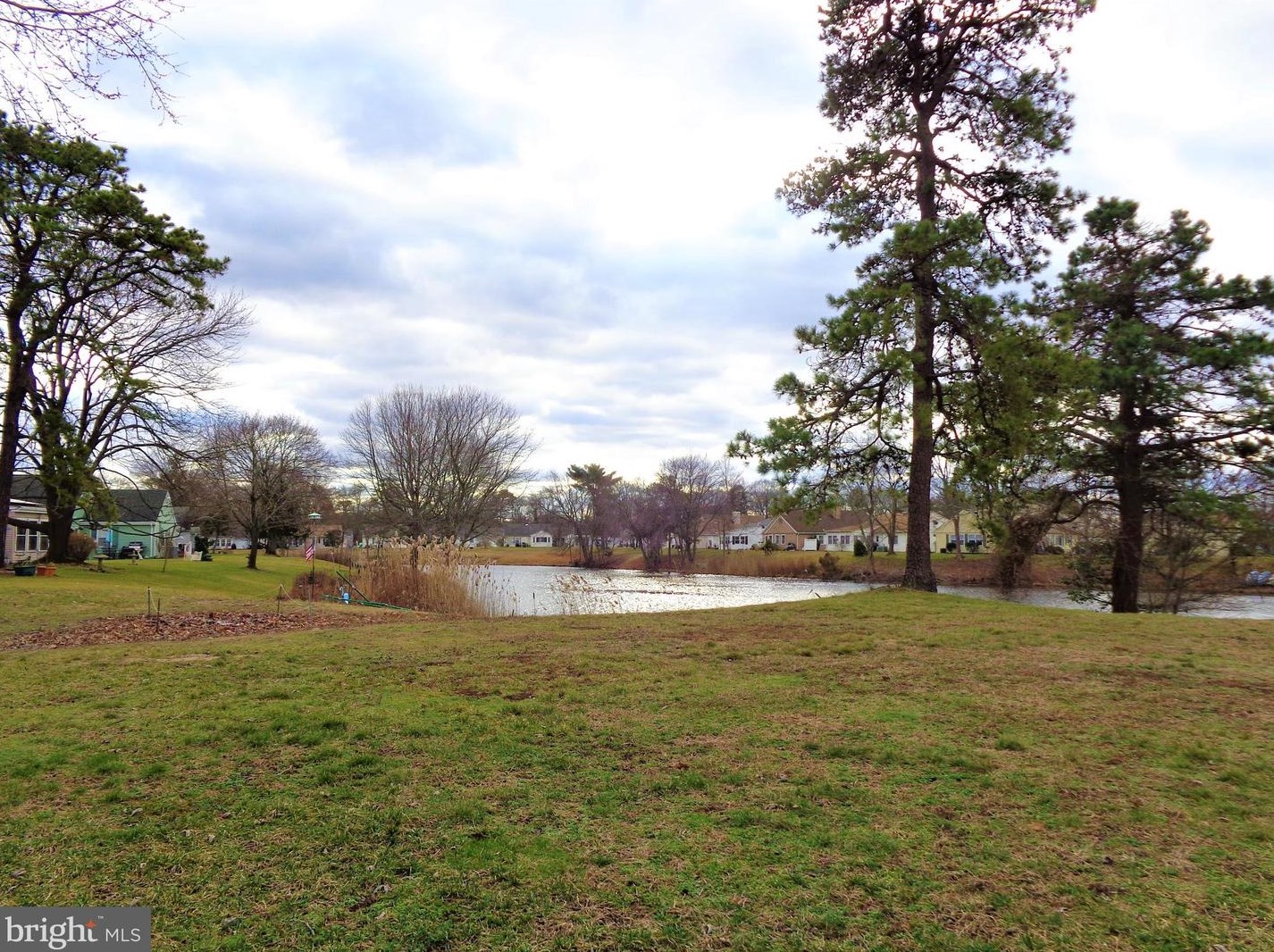 58 Chatham Pl, Southampton NJ  08088-1108 exterior
