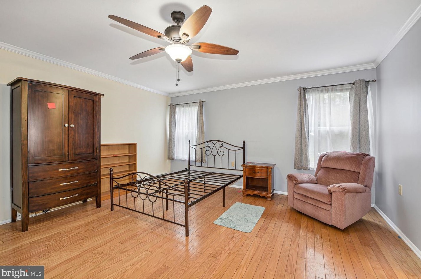 130 Buckingham Dr, Southampton NJ  08088-1246 exterior