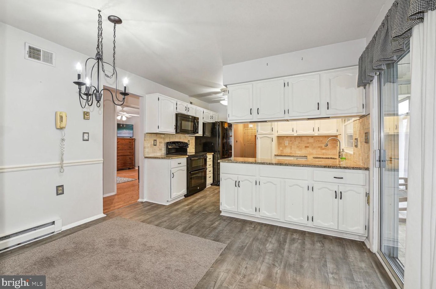 130 Buckingham Dr, Southampton NJ  08088-1246 exterior