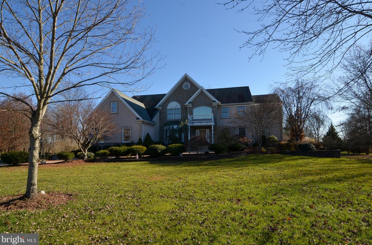 4 Millennium Dr, Columbus, NJ 08022