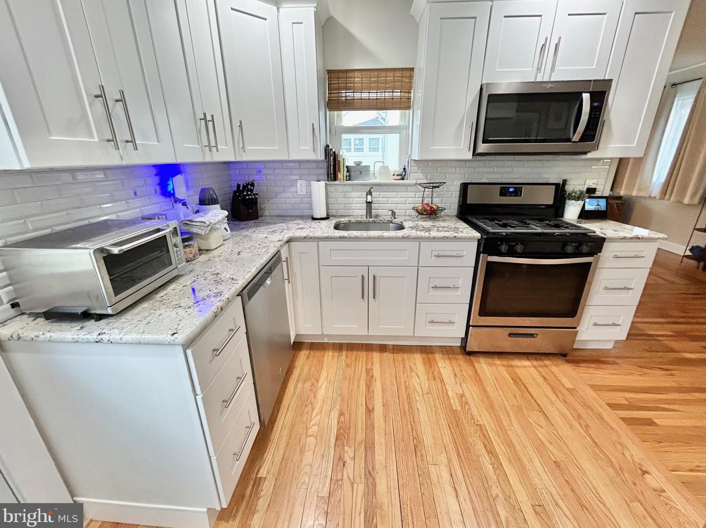 35 Wilbur Henry Dr, Florence, NJ 08518