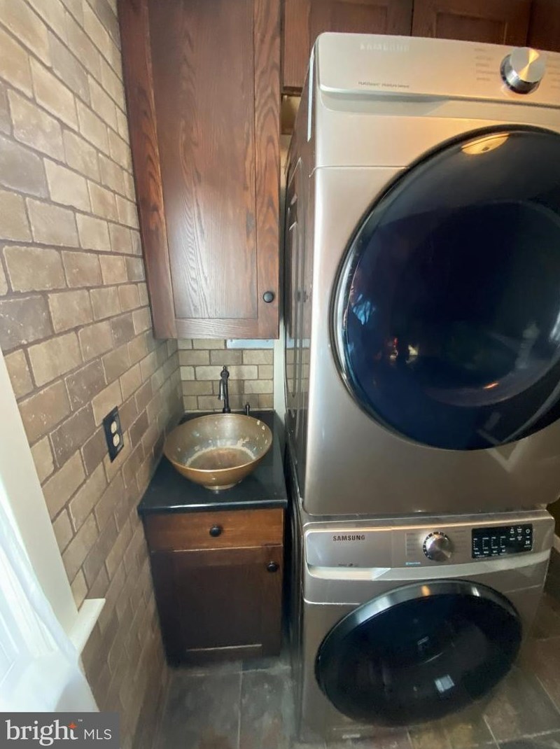 302 Washington Ave, Moorestown NJ 08057-2408 exterior