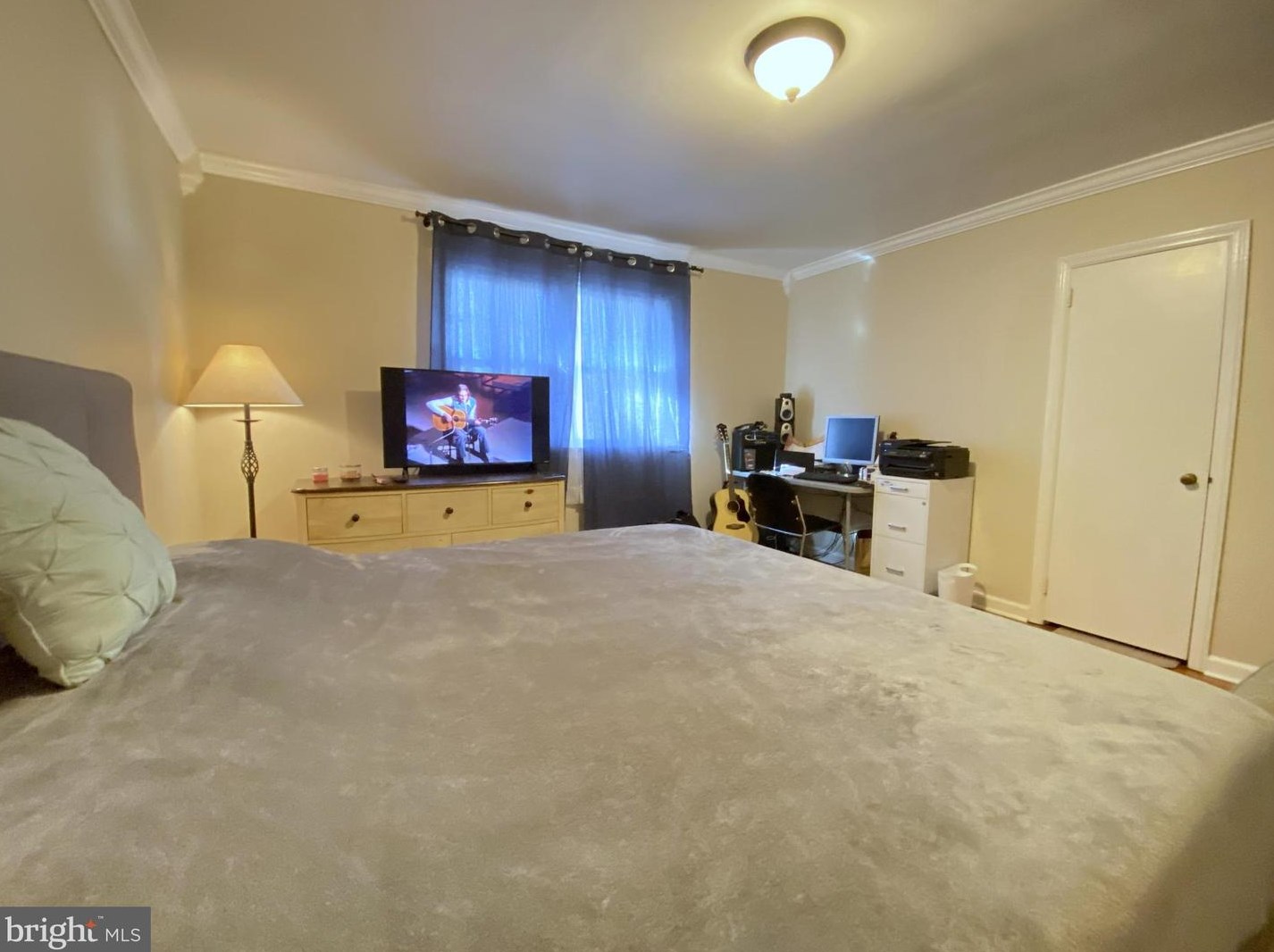 302 Washington Ave, Moorestown NJ 08057-2408 exterior