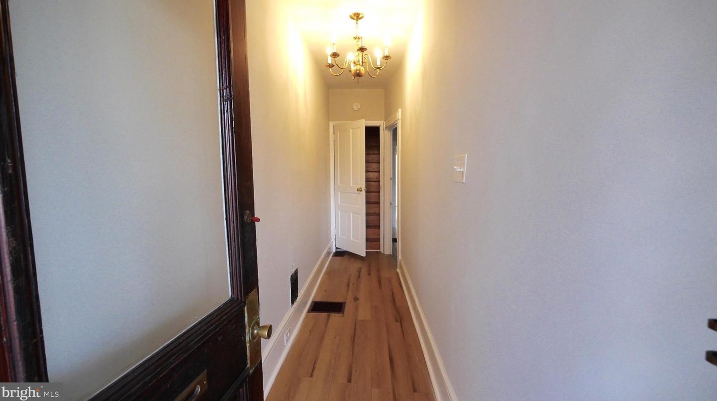 222 W 2nd St, Moorestown, NJ 08057