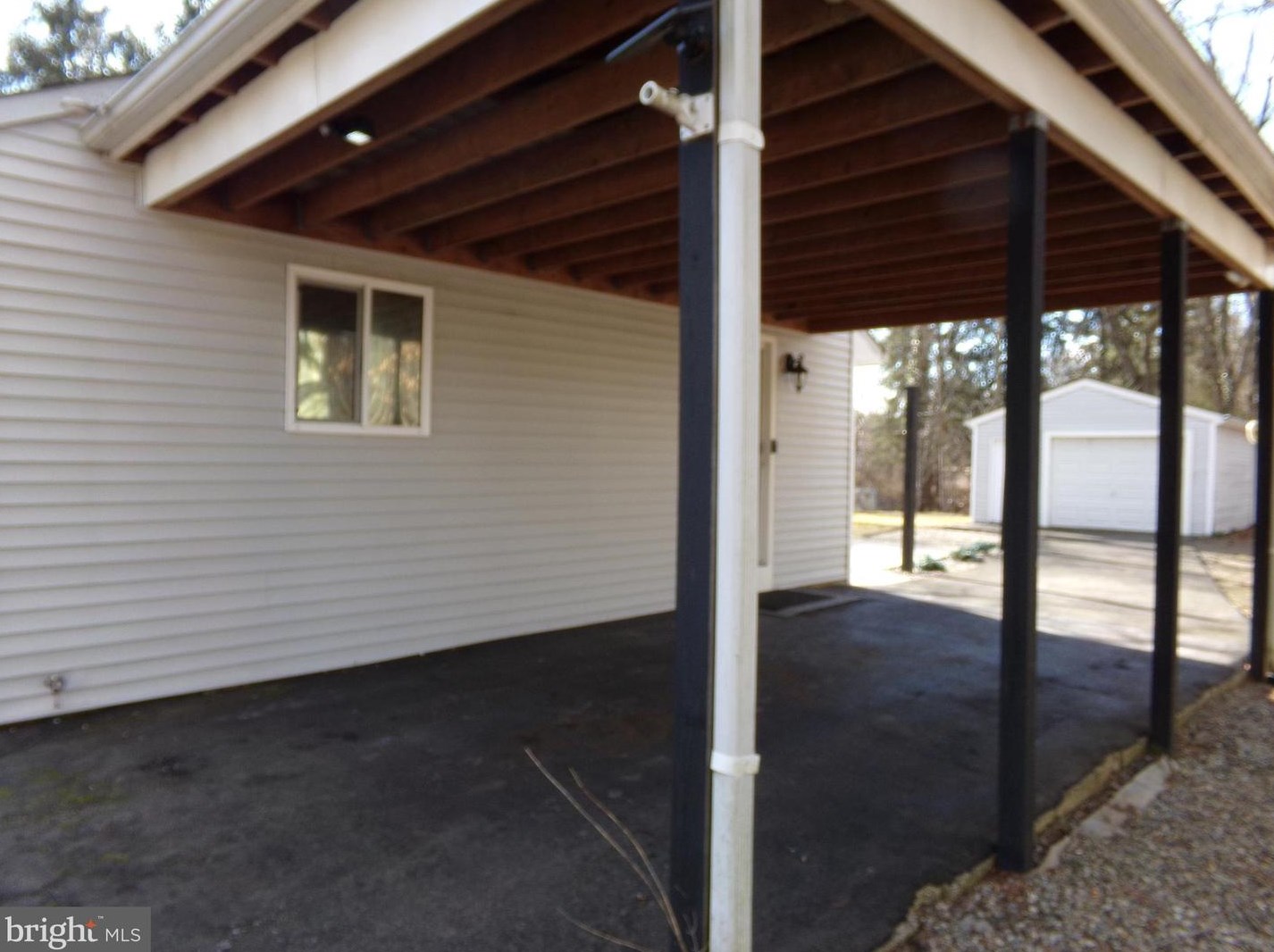 9 Pear Ave, Browns Mills, NJ 08015