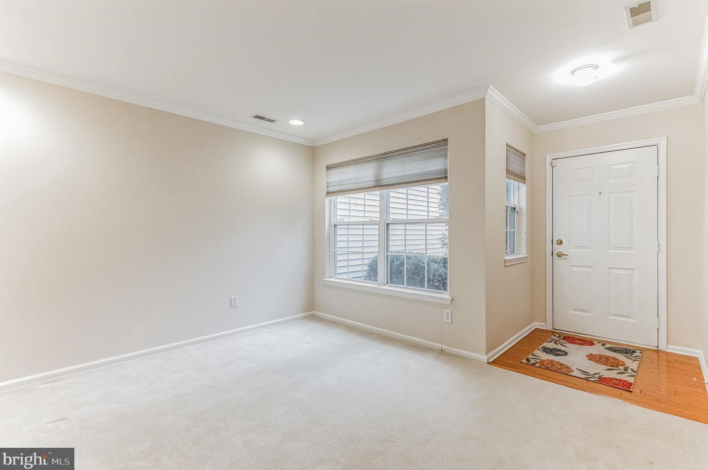 42 Stokes Rd, Mount Laurel, NJ 08054