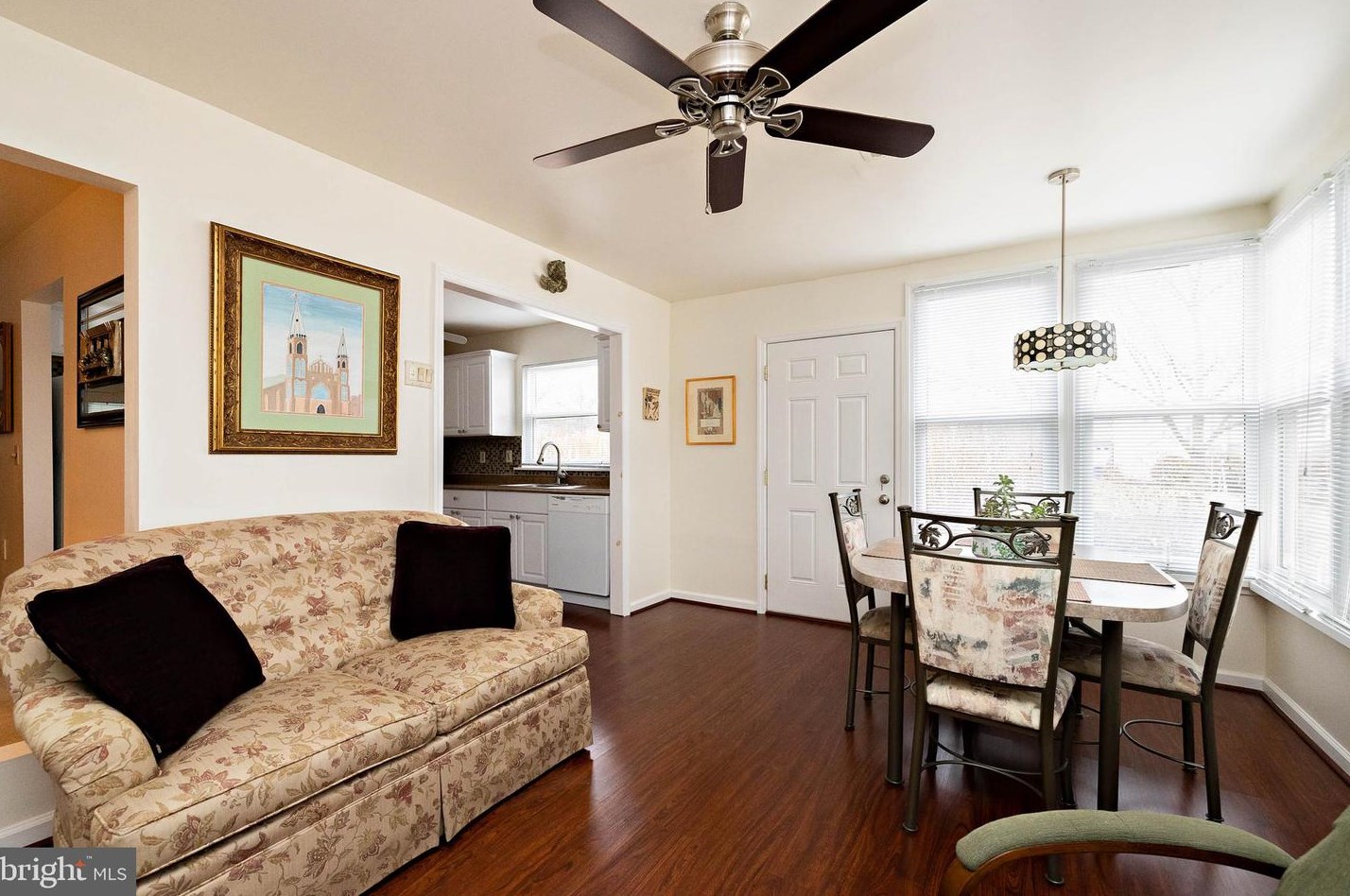 898 Westminster Dr, Southampton NJ  08088-1038 exterior