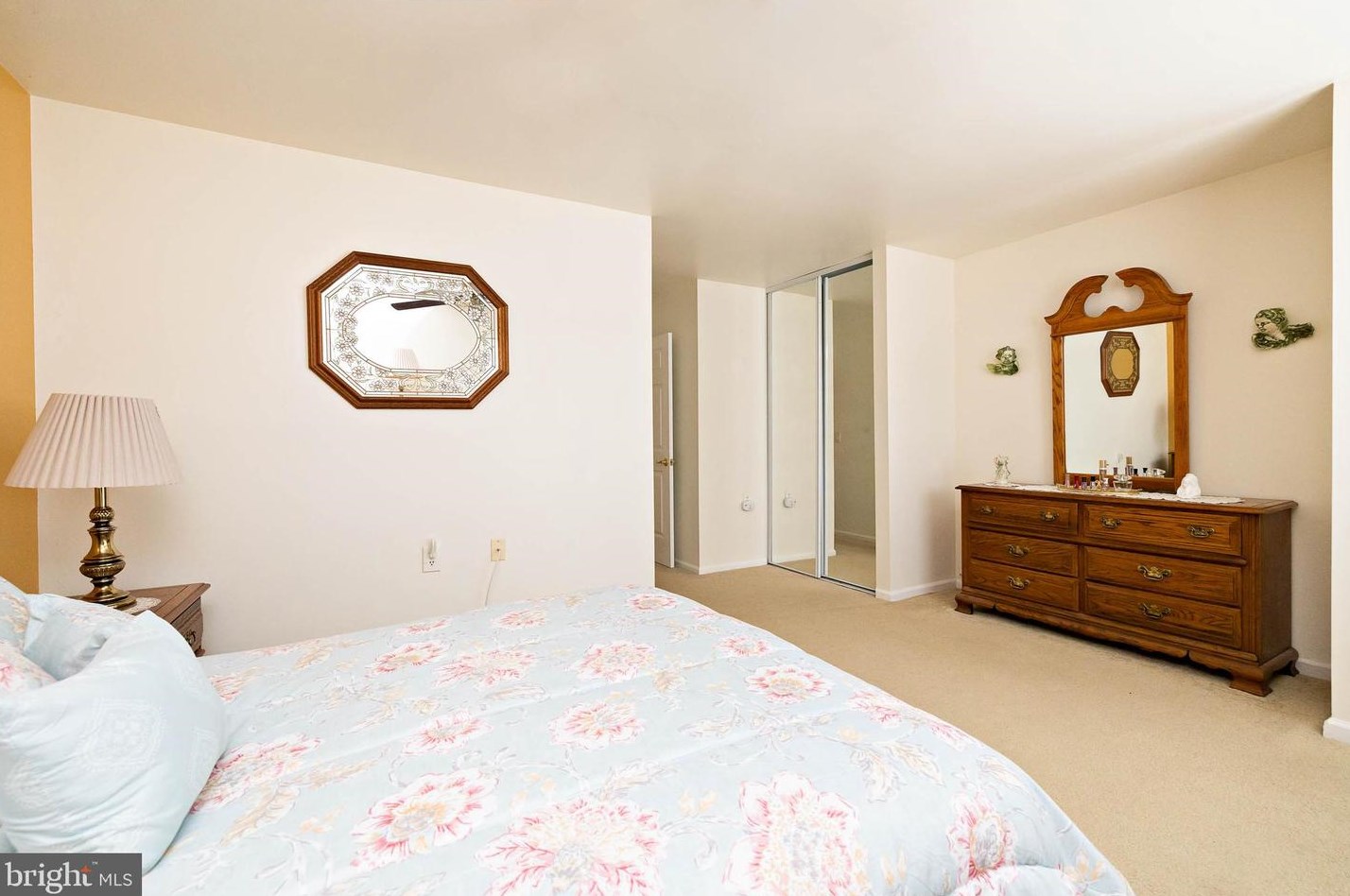 898 Westminster Dr, Southampton NJ  08088-1038 exterior