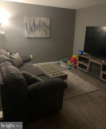 25 Raleigh Pl, Willingboro, NJ 08046