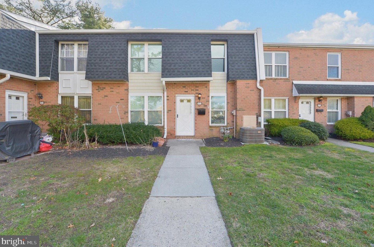 3015 Harbour Dr, Palmyra, NJ 08065
