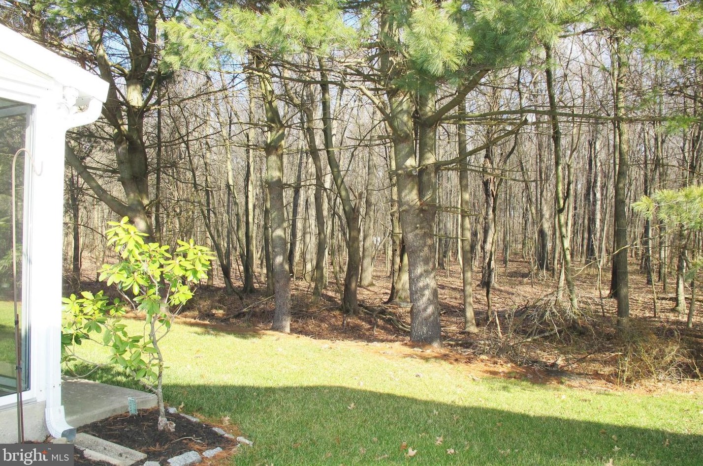 131 Indigo Dr, Mount Laurel, NJ 08054-4973