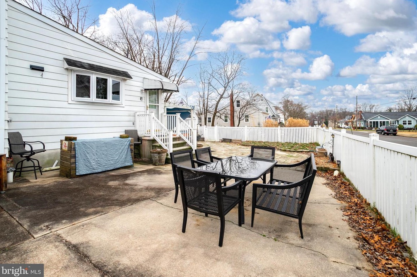 1300 Rancocas Rd, Burlington NJ 08016-3702 exterior