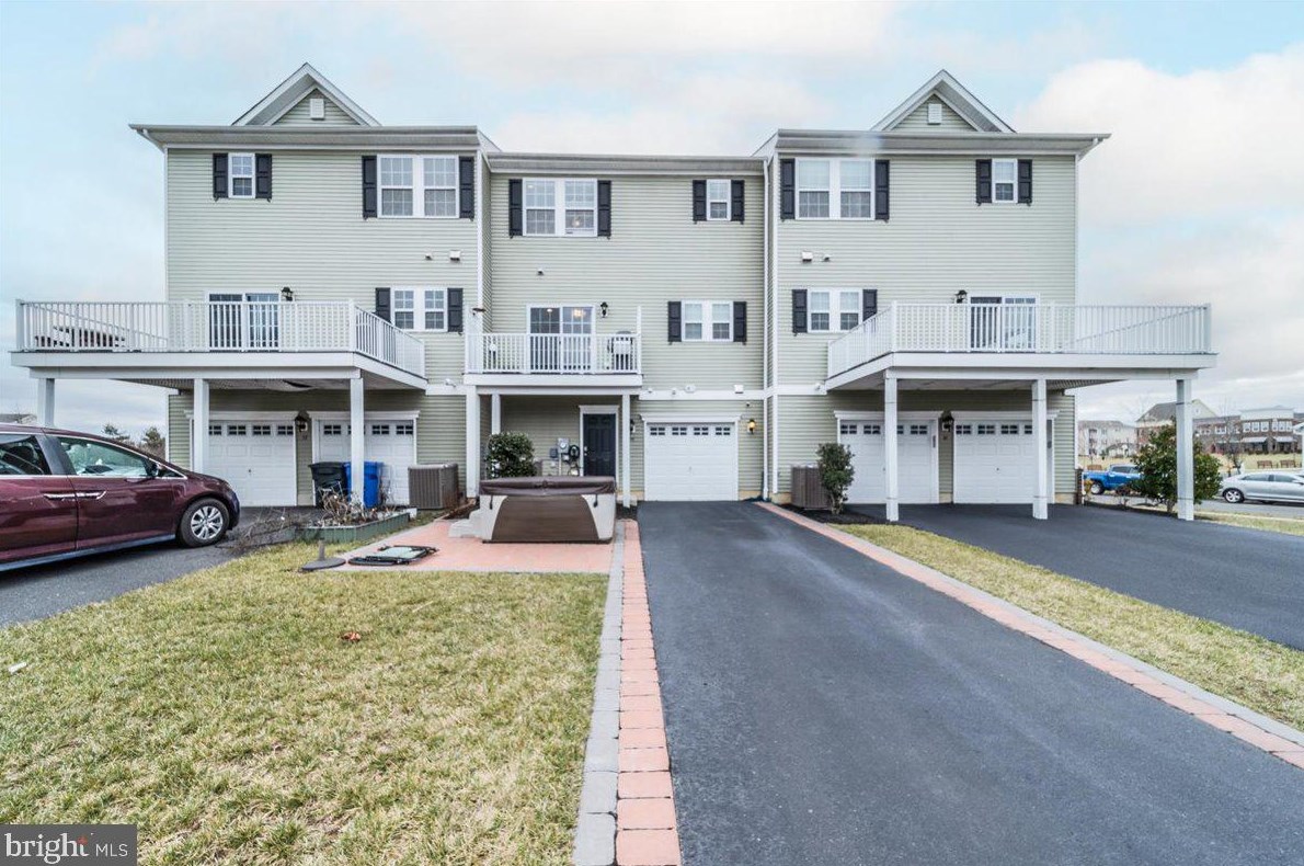 59 Saddle Way, Chesterfield, NJ 08515