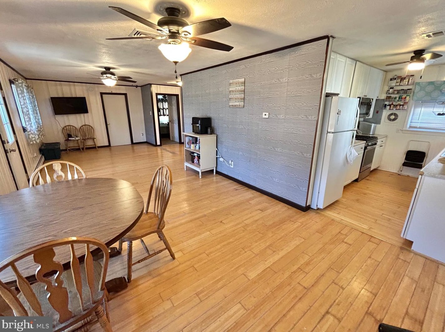 35 Pear Ave, Browns Mills, NJ 08015