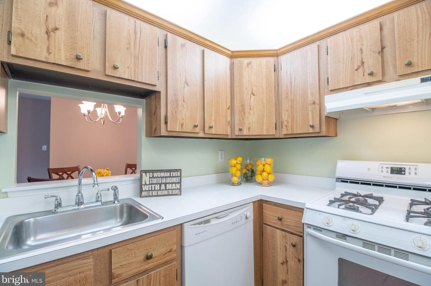 12 Village Ct, Mount Laurel NJ  08054-3002 exterior