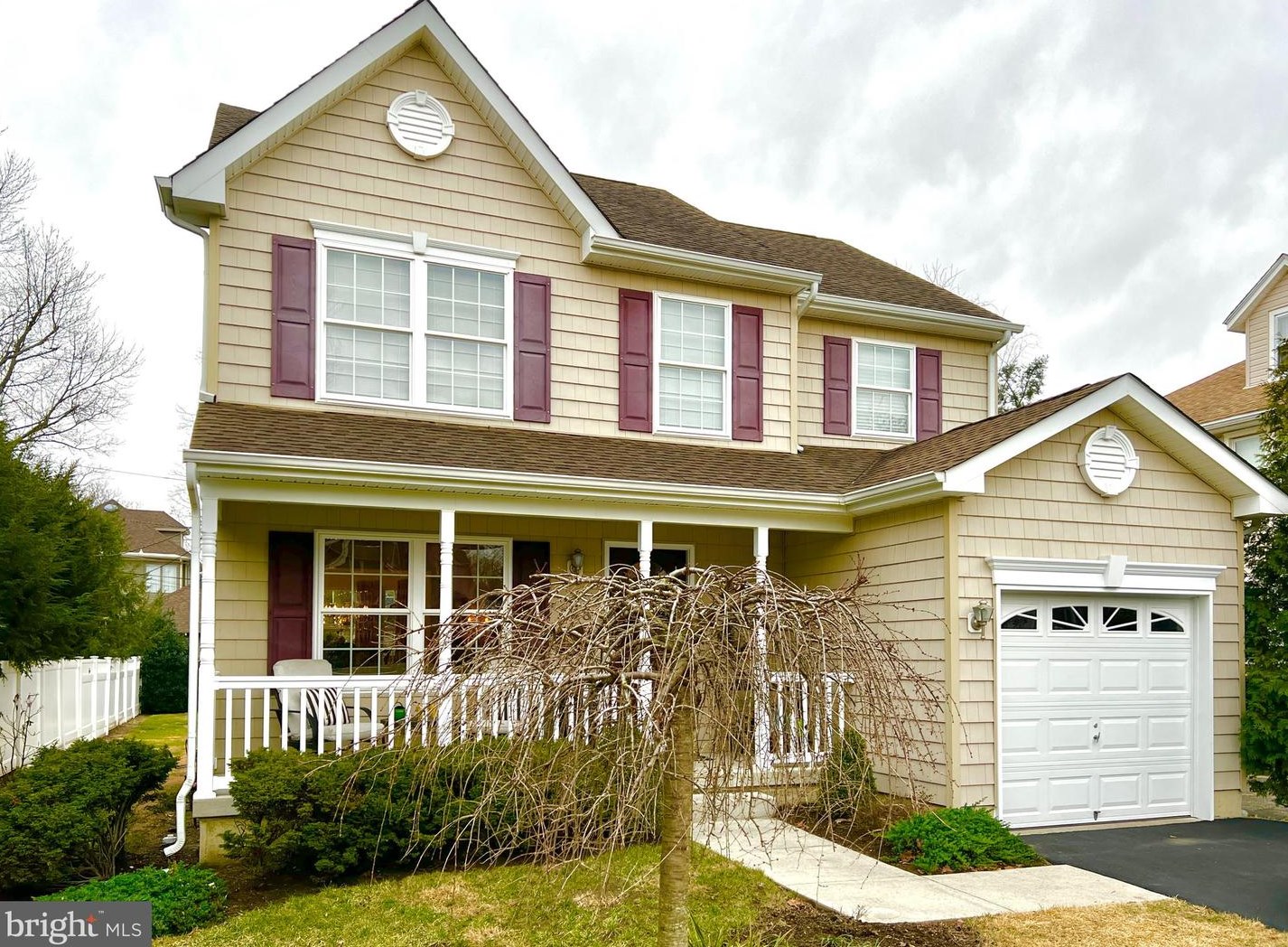 608 Linden Ave, Riverton, NJ 08077