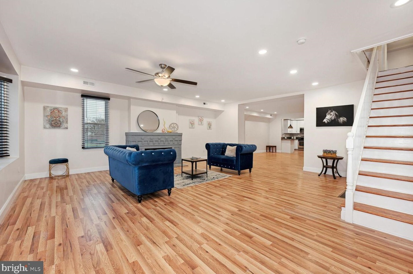 525 W Broad St, Palmyra, NJ 08065