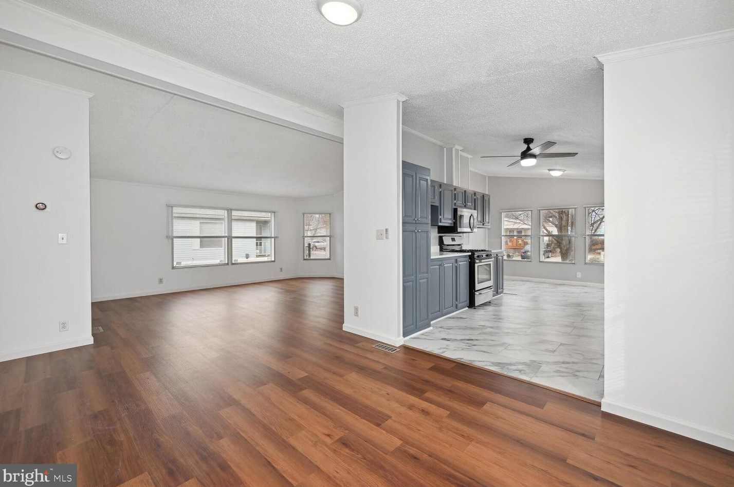 909 Koala Ln, Mount Laurel NJ  08054-4442 exterior