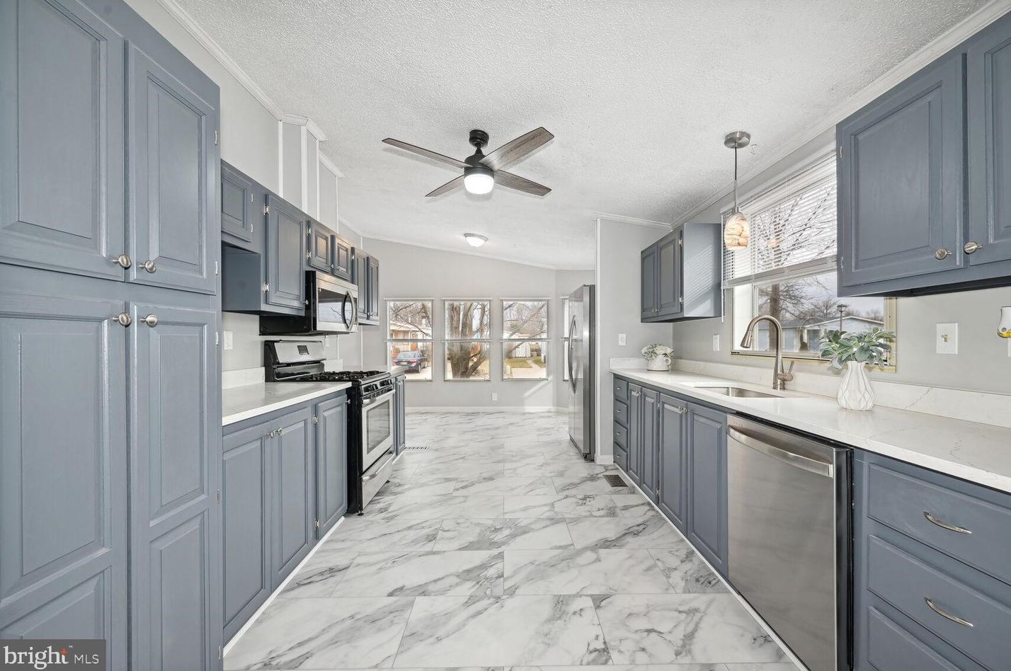 909 Koala Ln, Mount Laurel NJ  08054-4442 exterior