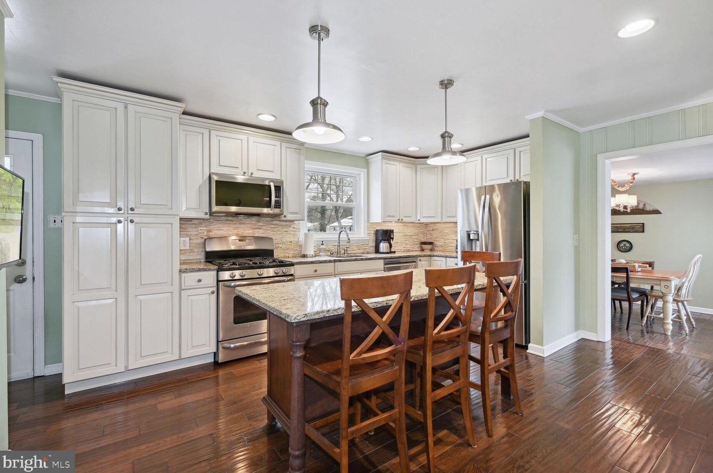 610 Devon Rd, Moorestown, NJ 08057-1642
