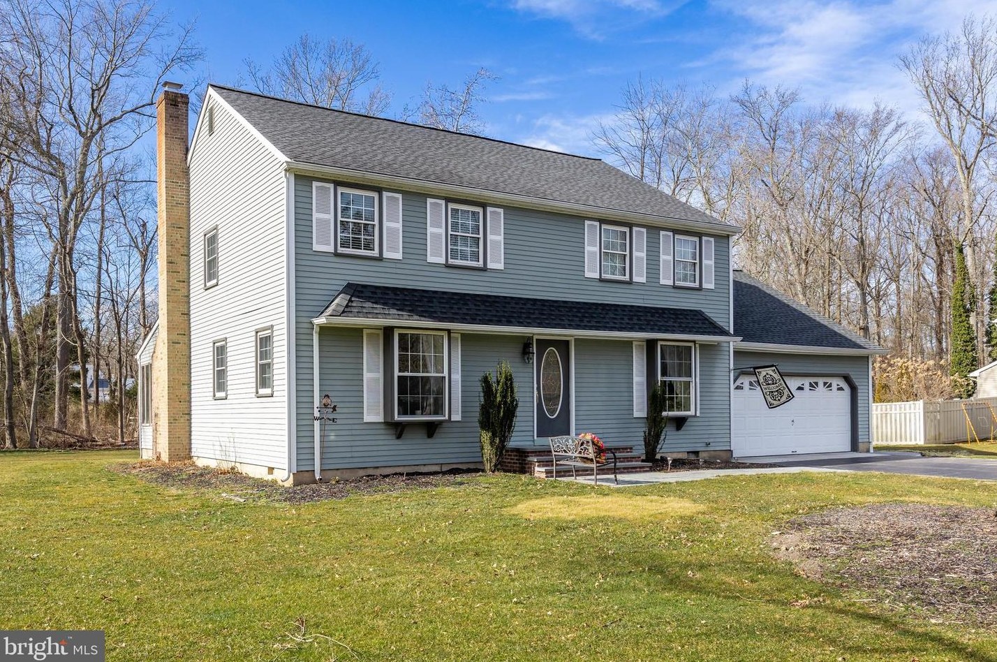 10 Bayau Trl, Medford, NJ 08055-8910