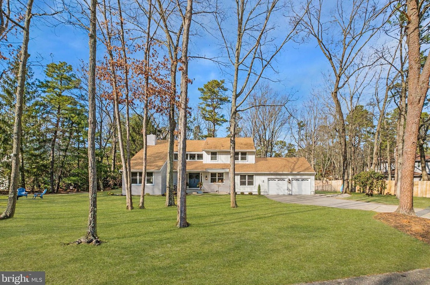 2 Heatherwood Ct, Medford, NJ 08055