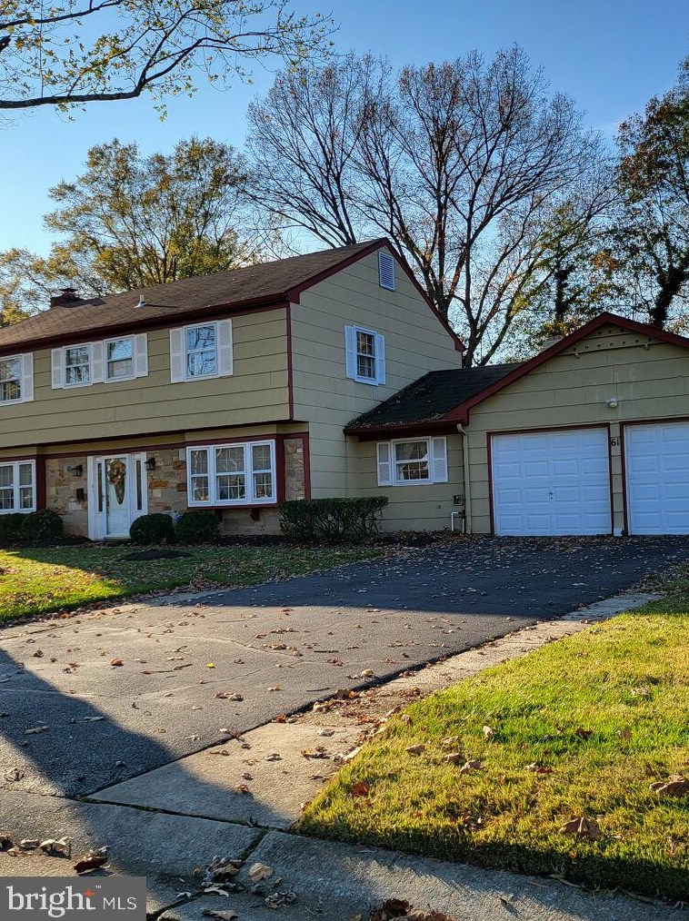 61 Tiffany Ln, Willingboro, NJ 08046