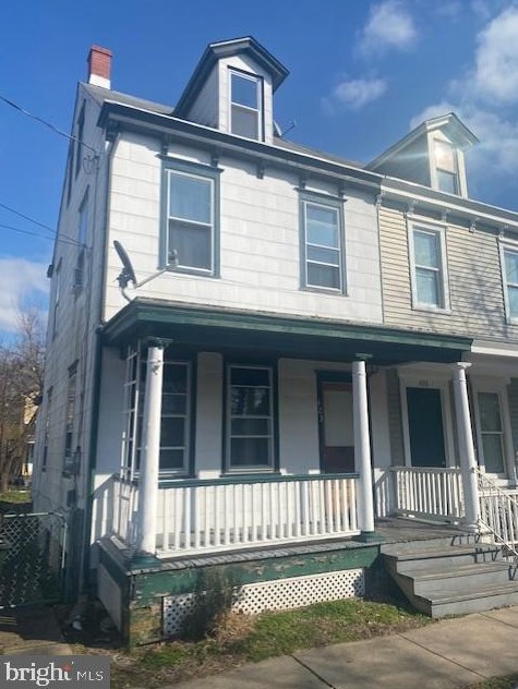423 Wood St, Burlington, NJ 08016-4505