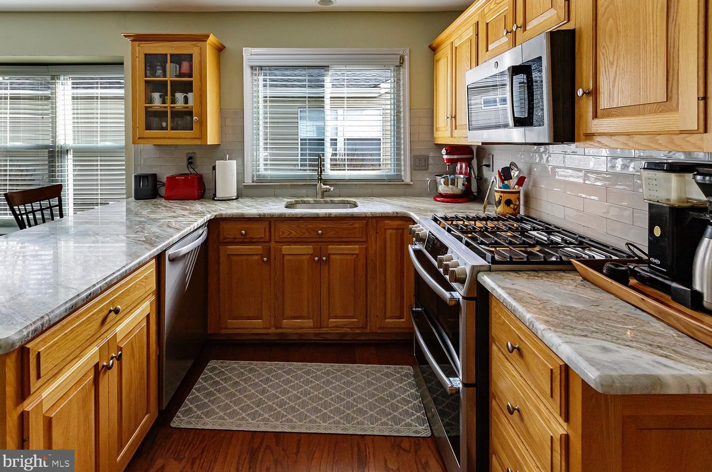 32 Cotherstone Dr, Southampton NJ  08088-1002 exterior