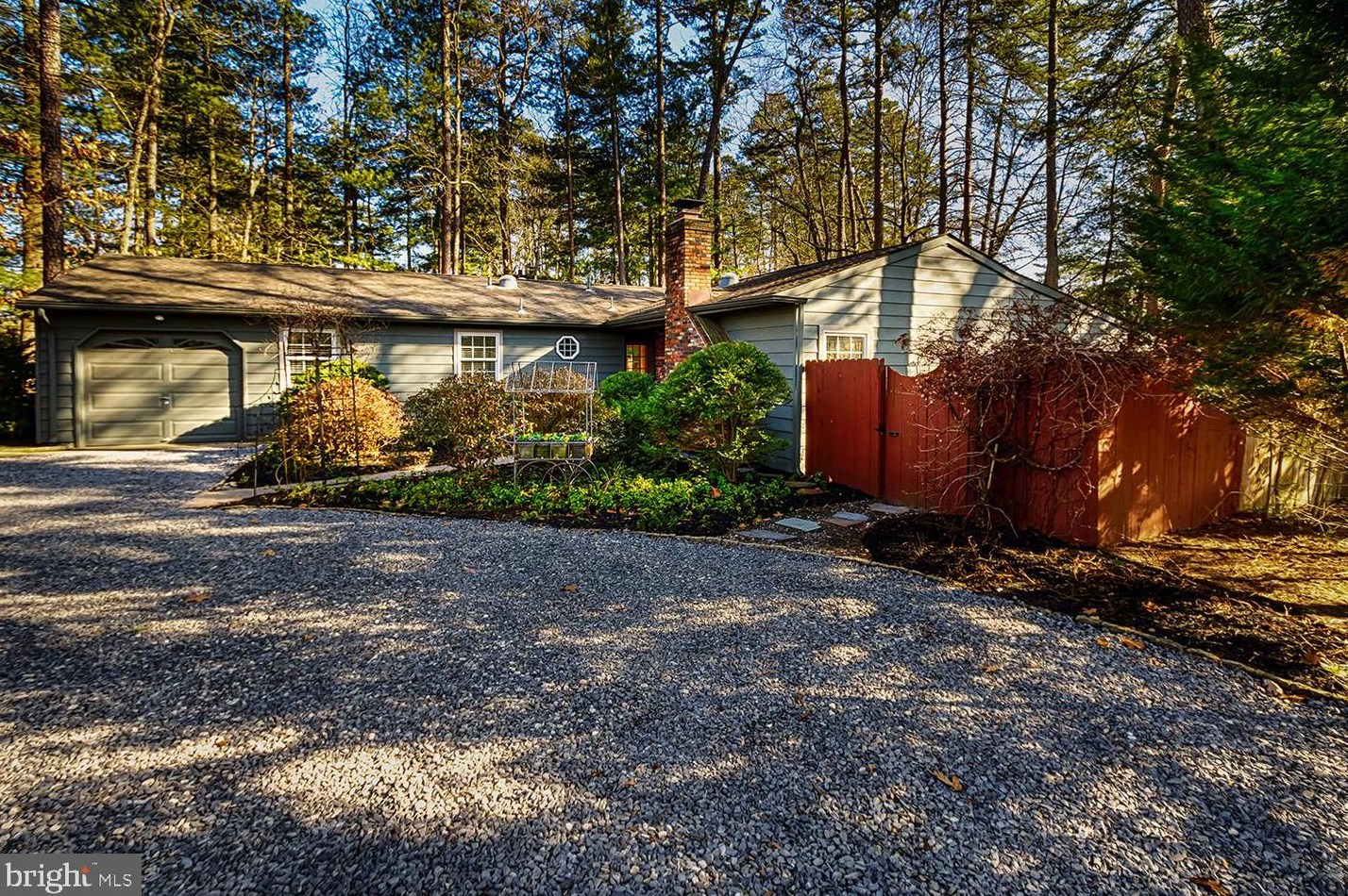 194 Tabernacle Rd, Medford, NJ 08055-2037