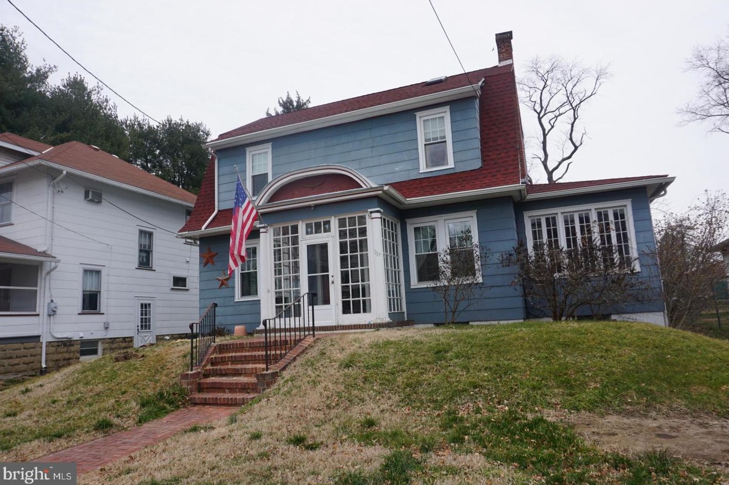 117 Juniper St, Burlington, NJ 08016-1403