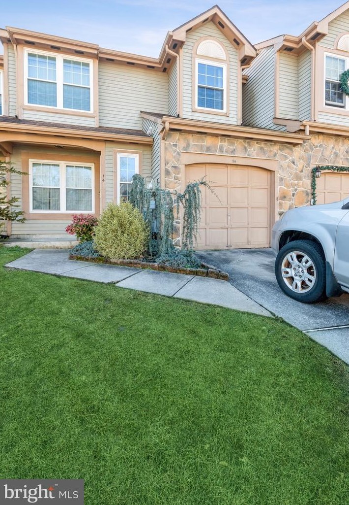 14 Eddlewood Pl, Mount Laurel, NJ 08054-2640