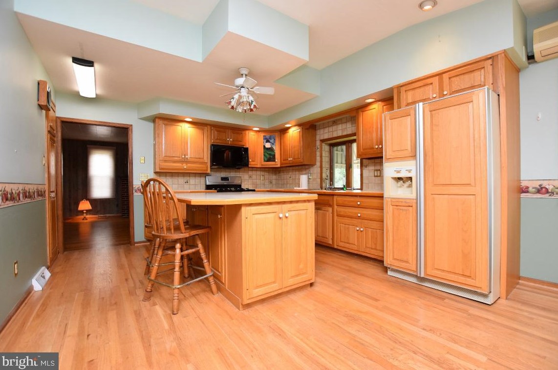 320 Creek Rd, Moorestown, NJ 08057-3913