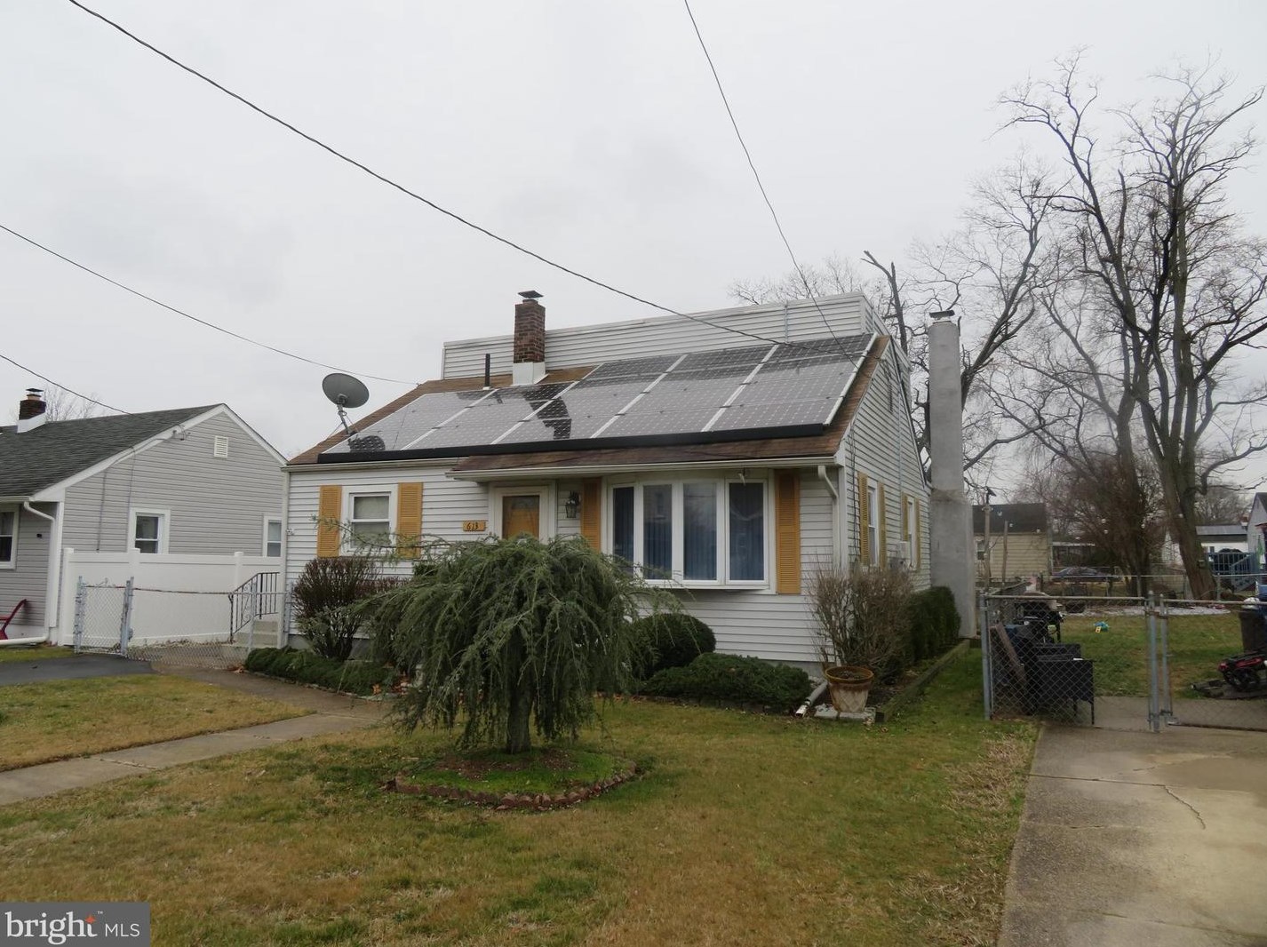 613 Manor Rd, Beverly, NJ 08010
