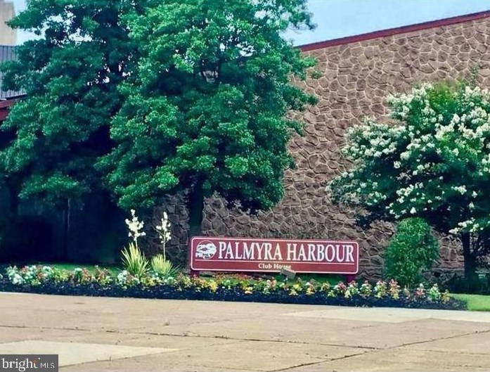 2104 Harbour Dr, Palmyra, NJ 08065