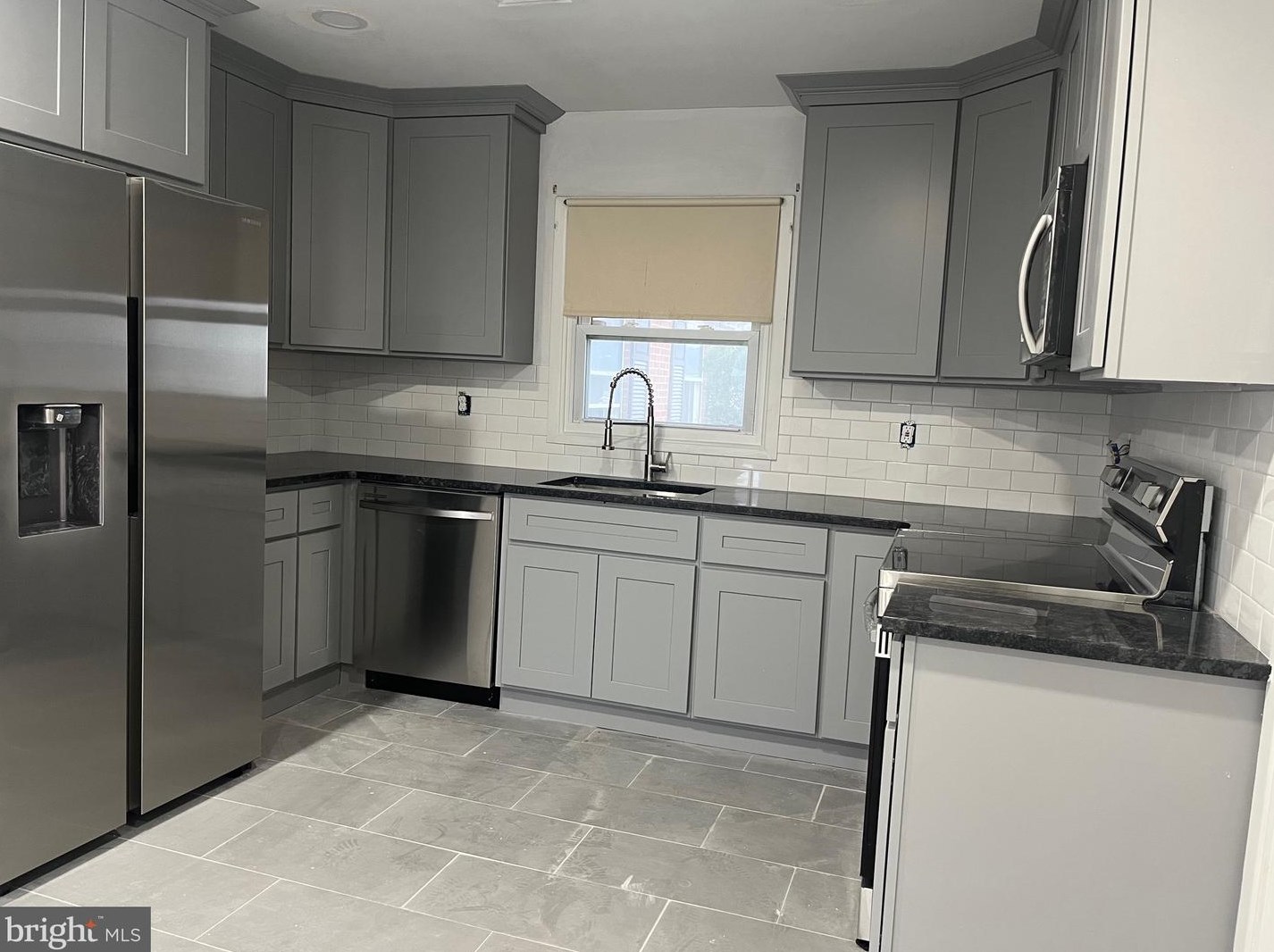 47 Pembrook Ln, Willingboro, NJ 08046