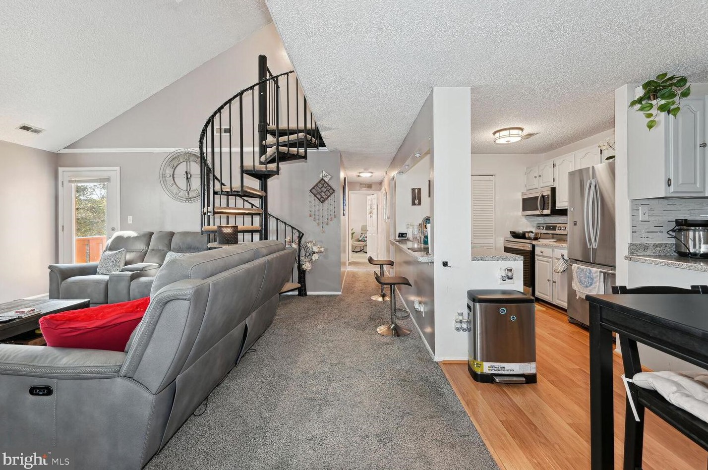 2716 Sussex Ct, Mount Laurel, NJ 08054