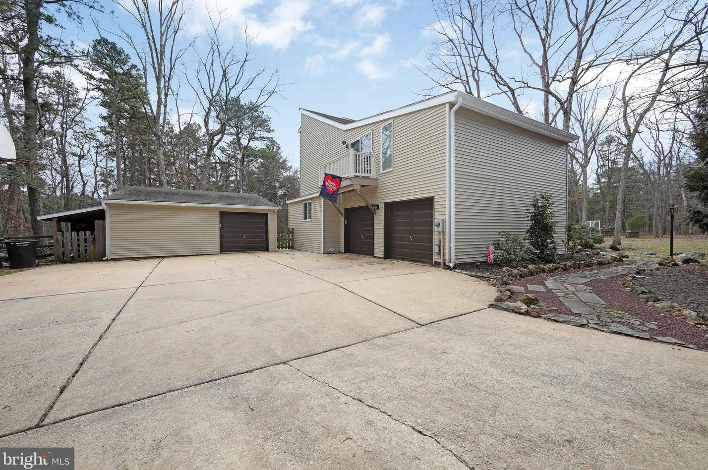 51 Sunrise Ct, Medford, NJ 08055-8320