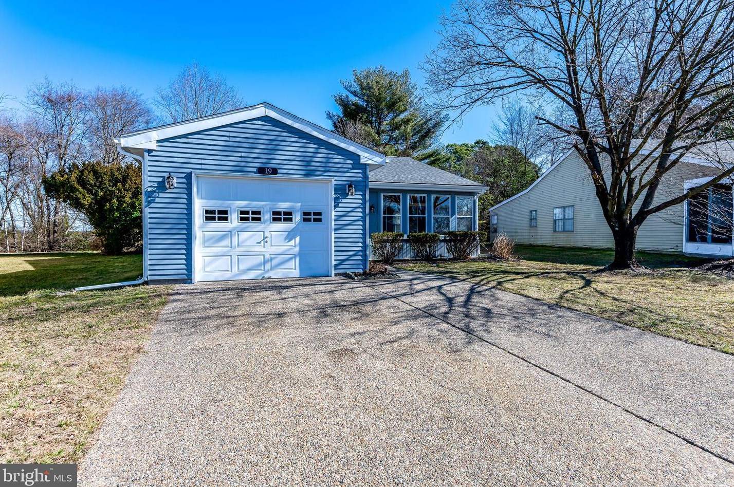 19 Sherwood Pl, Southampton, NJ 08088-1123