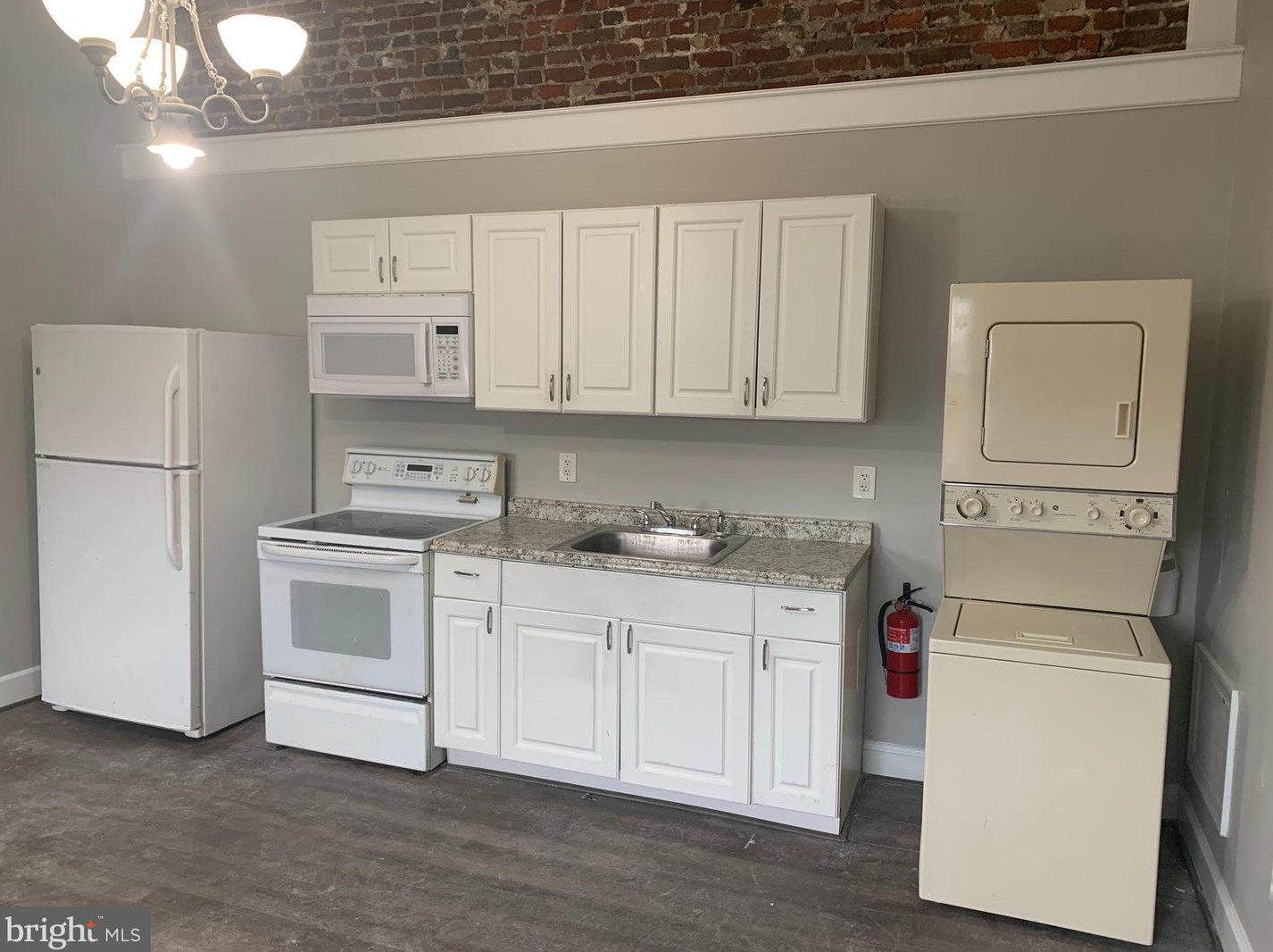 406 High St #1, Burlington, NJ 08016