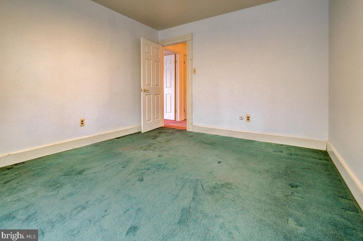 14 King Arthur Dr, Medford NJ  08055-8521 exterior