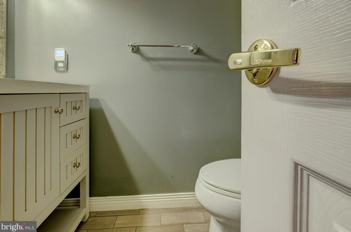 14 King Arthur Dr, Medford NJ  08055-8521 exterior