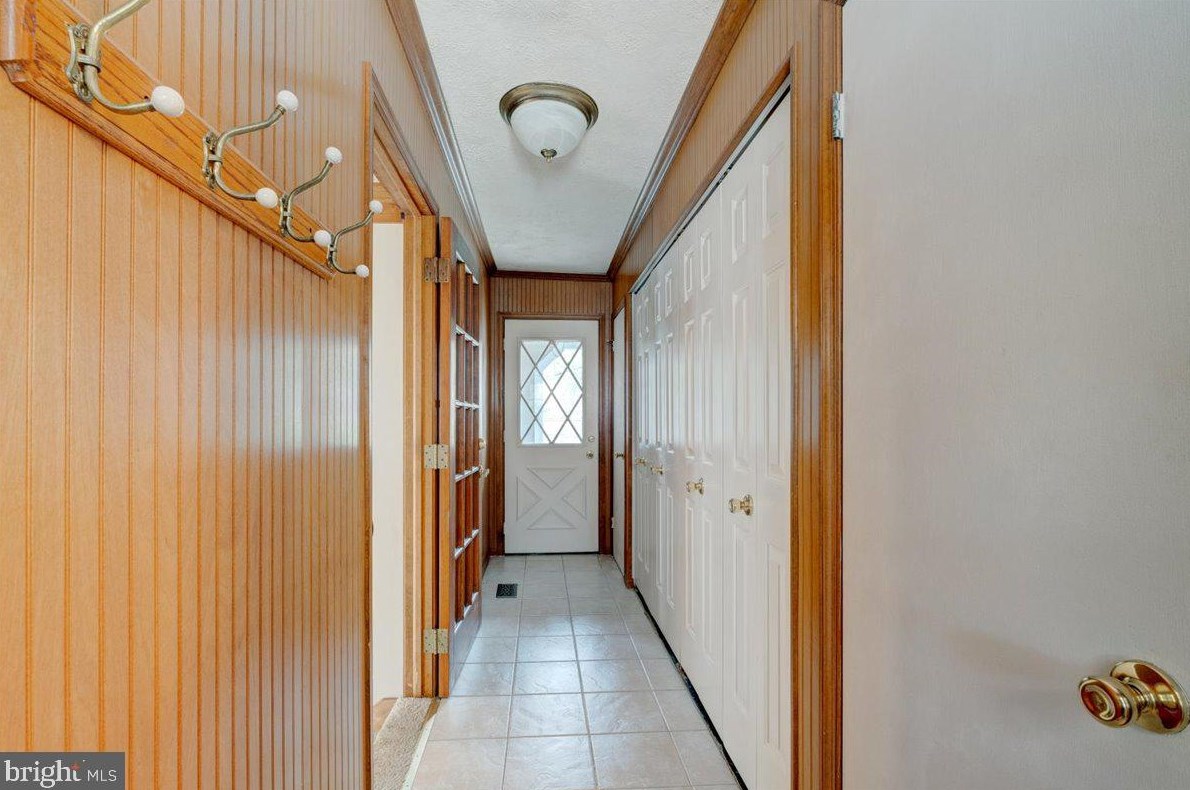 14 King Arthur Dr, Medford NJ  08055-8521 exterior