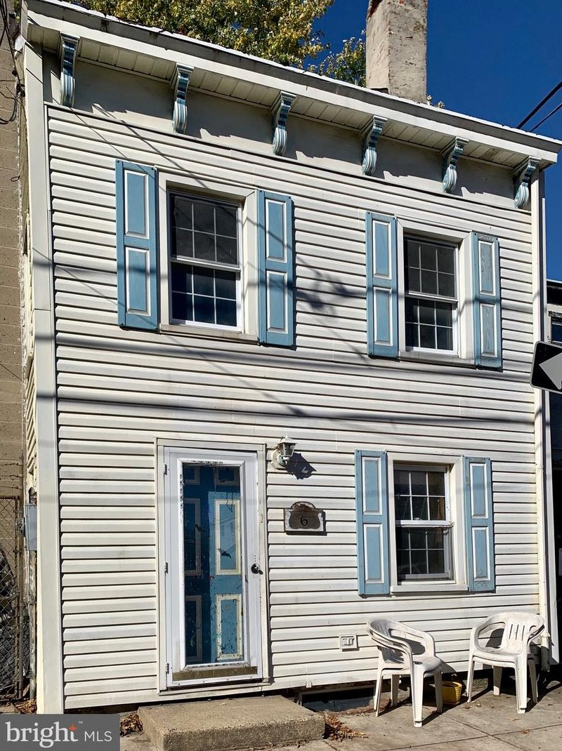 6 W Church St, Chesterfield, NJ 08505