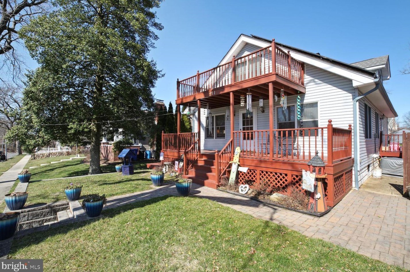 211 Delaware Ave, Chesterfield, NJ 08505