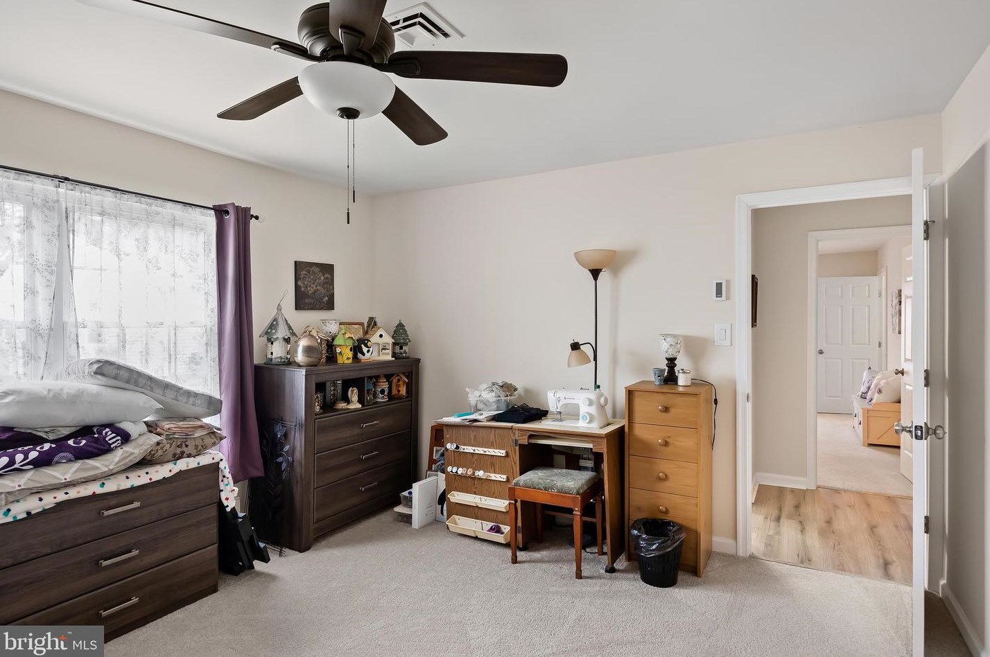 4 Sherwood Pl, Southampton NJ  08088-1124 exterior