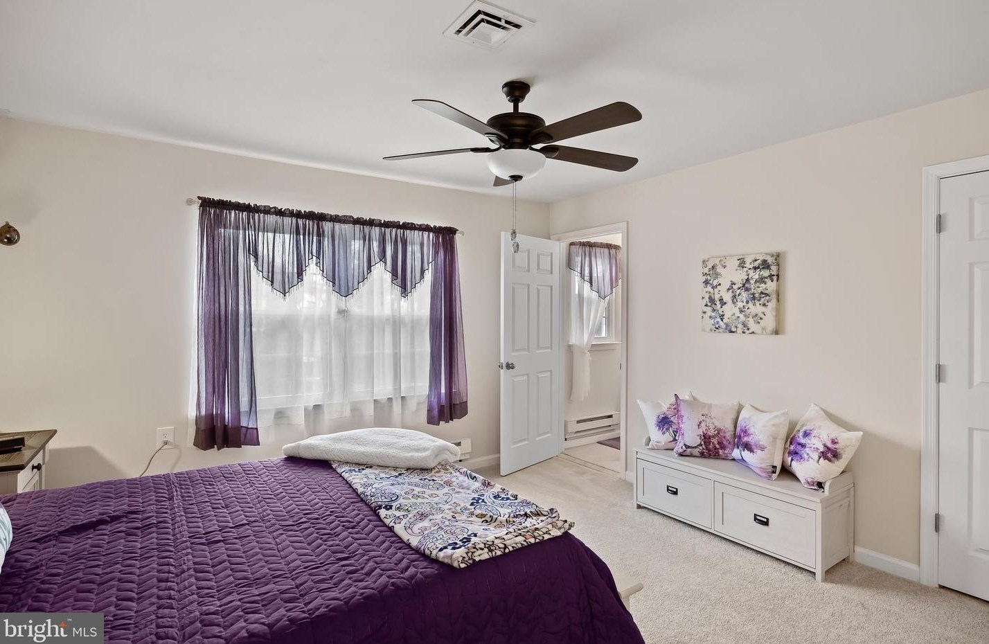 4 Sherwood Pl, Southampton NJ  08088-1124 exterior